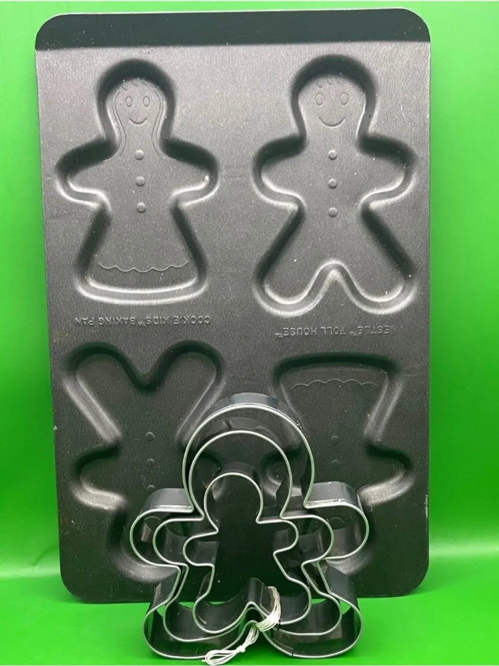 Vintage Nestle Toll House Gingerbread Man Cookie Pan Mold & 3 Cutters Baking Set